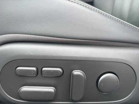 Certified 2024 Hyundai Ioniq 5 Limited AWD/4WD image 17