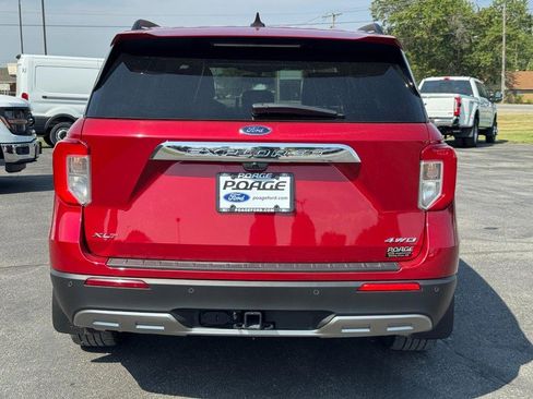 Used 2023 Ford Explorer XLT w/ Equipment Group 202A image 5
