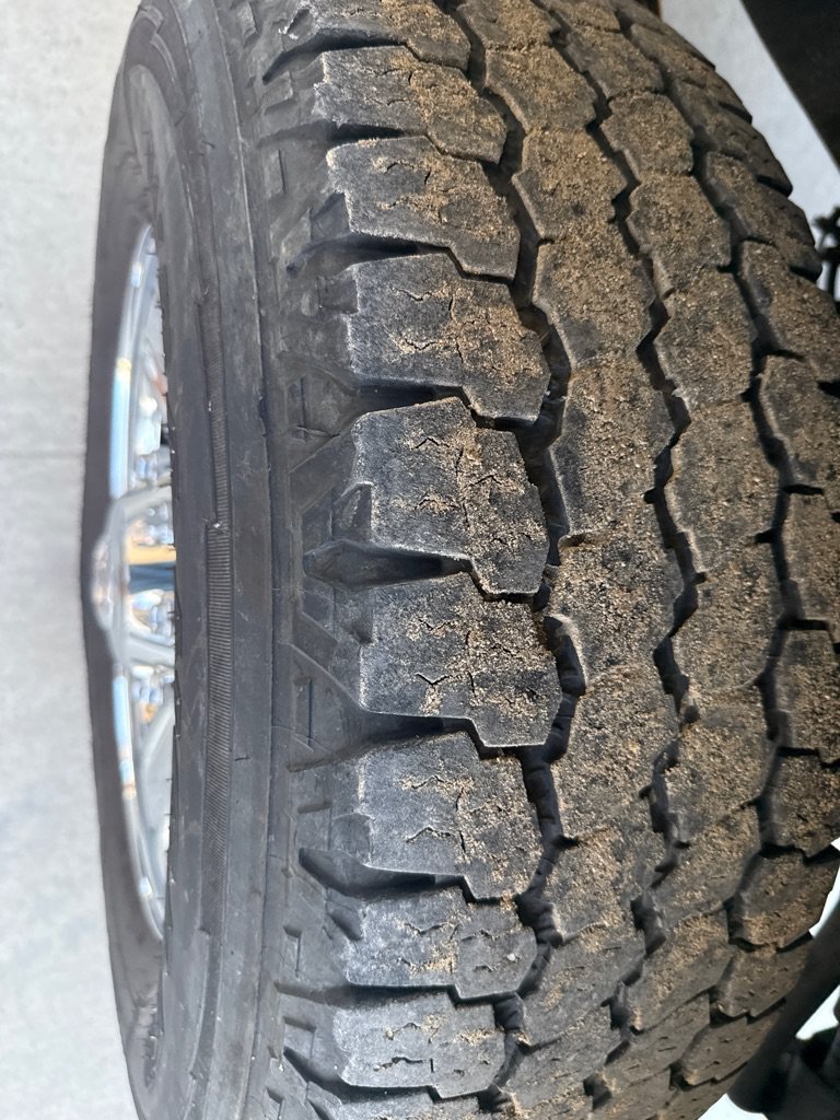 Used 2018 RAM 3500 SLT AWD/4WD image 13