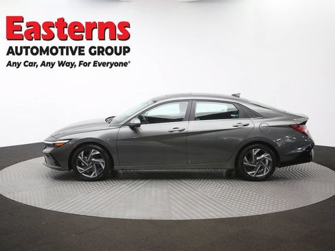 Used 2024 Hyundai Elantra Limited FWD image 62