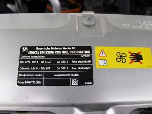 Used 2023 BMW iX xDrive50 w/ Sport Package image 53