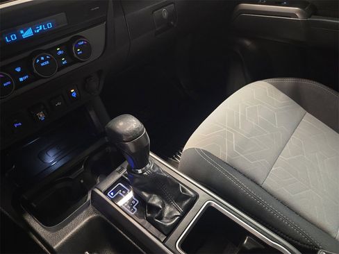 Used 2021 Toyota Tacoma TRD Sport w/ Technology Package image 24