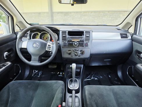 Used 2011 Nissan Versa 1.8 S w/ PWR Plus Pkg FWD image 13