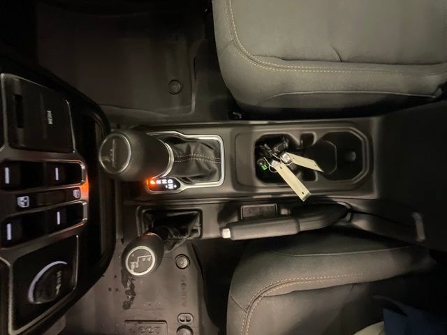 New 2026 Jeep Gladiator Sport AWD/4WD image 21