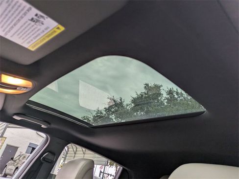 Used 2020 Hyundai Veloster Turbo Ultimate image 24