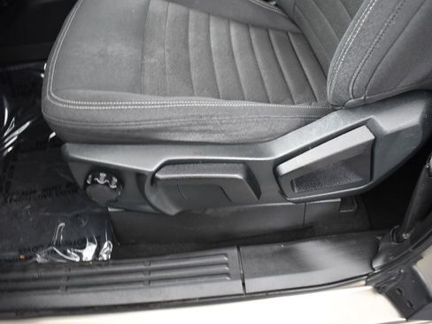 Used 2022 Ford Ranger XLT image 12