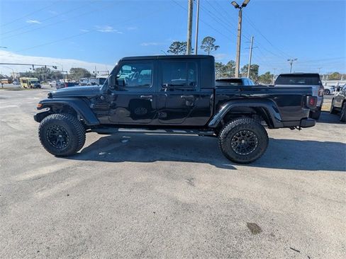 Used 2022 Jeep Gladiator Sport image 7