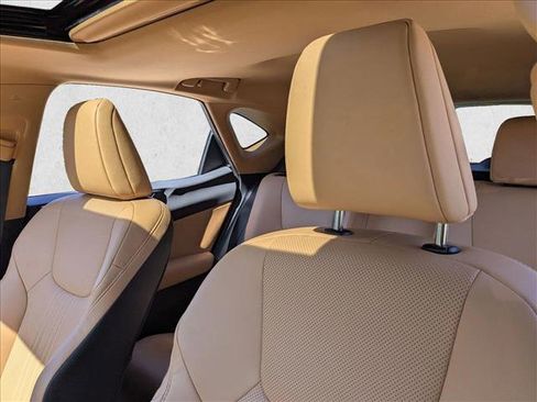 Used 2025 Lexus NX 250 FWD w/ Towing Package (2000 Lbs) image 16