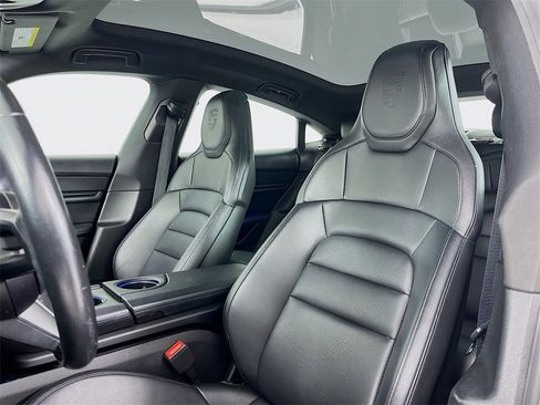 Used 2021 Porsche Taycan 4S image 4