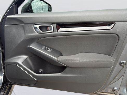 Used 2024 Honda Civic EX image 10