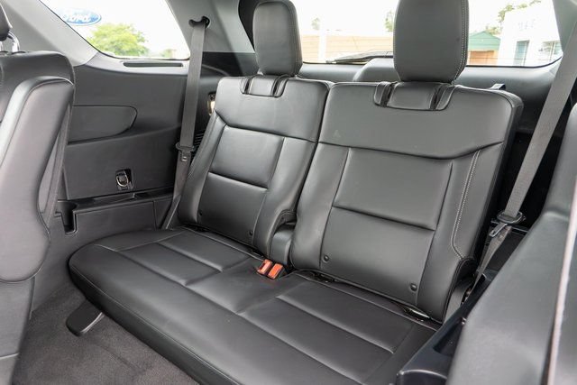 Used 2023 Ford Explorer XLT w/ Equipment Group 202A AWD/4WD image 12