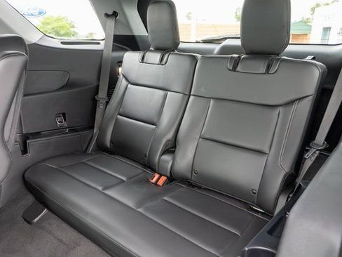 Used 2023 Ford Explorer XLT w/ Equipment Group 202A AWD/4WD image 12