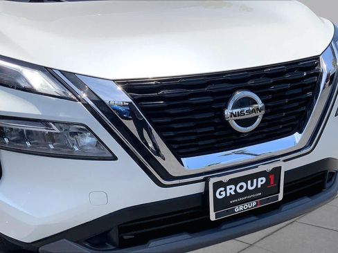 Used 2021 Nissan Rogue SV FWD image 29