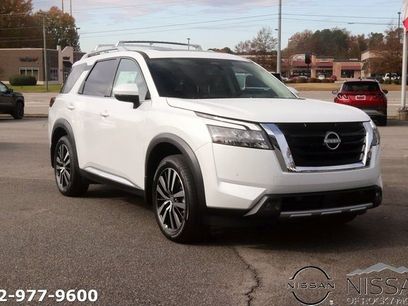 New 2025 Nissan Pathfinder Platinum