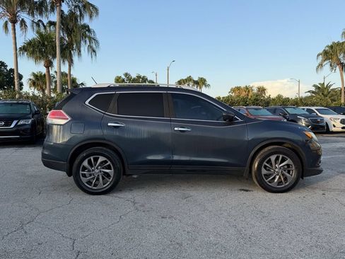 Used 2016 Nissan Rogue SL w/ SL Premium Package FWD image 4