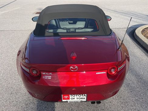 Used 2024 MAZDA MX-5 Miata Grand Touring w/ Appearance Package image 5