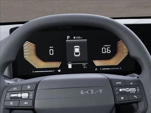 New 2025 Kia K4 LXS image 43