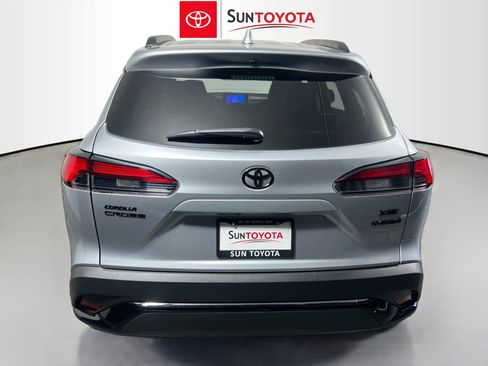 Used 2024 Toyota Corolla Cross XSE image 5