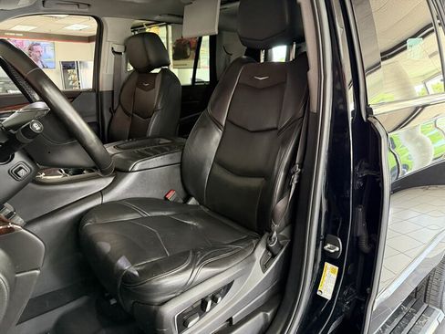 Used 2015 Cadillac Escalade Premium AWD/4WD image 10