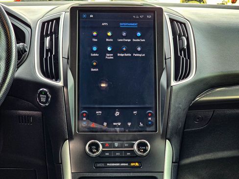 Used 2024 Ford Edge ST-Line image 19