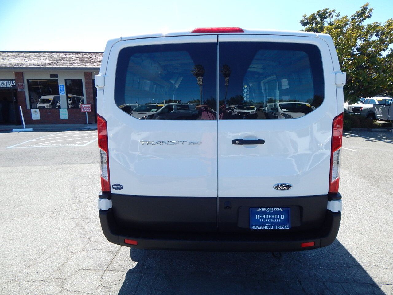 Used 2025 Ford Transit 250 Low Roof w/ Exterior Upgrade Package RWD image 7