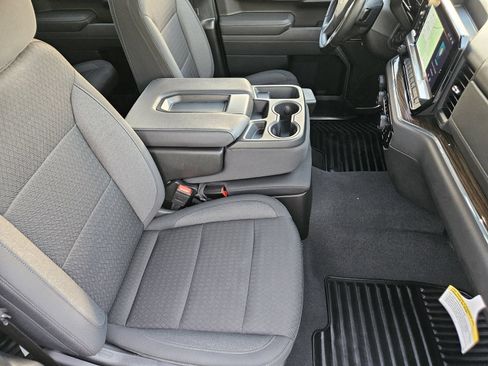 Certified 2025 Chevrolet Silverado 1500 LT AWD/4WD image 19