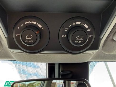 Used 2022 Toyota 4Runner TRD Off-Road Premium AWD/4WD image 29