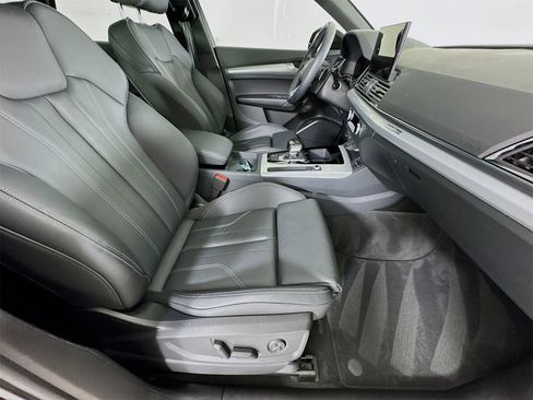 Used 2024 Audi Q5 2.0T Premium image 29