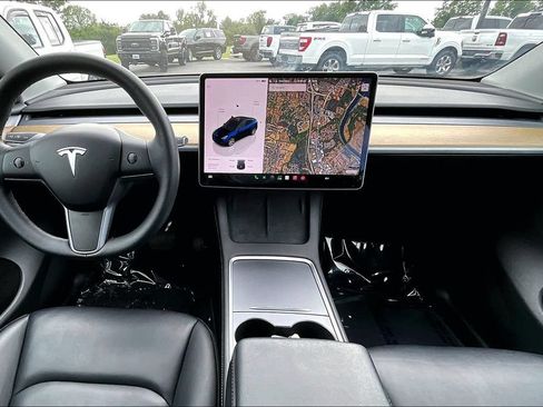 Used 2023 Tesla Model Y Long Range AWD/4WD image 9