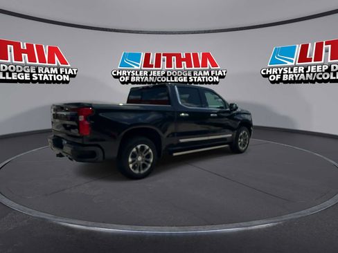 Used 2023 Chevrolet Silverado 1500 High Country w/ Technology Package AWD/4WD image 8