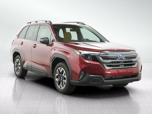 Used 2025 Subaru Forester Premium AWD/4WD image 7