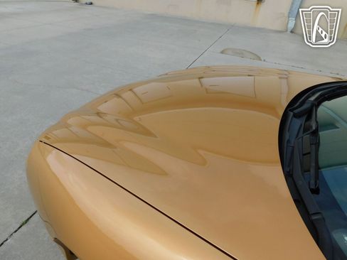 Used 1998 Chevrolet Camaro Z28 RWD image 38