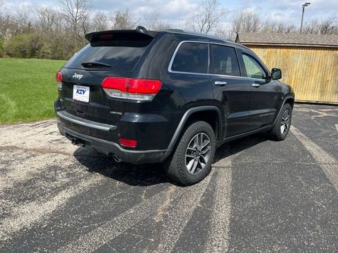 Used 2019 Jeep Grand Cherokee Limited w/ Luxury Group II image 3