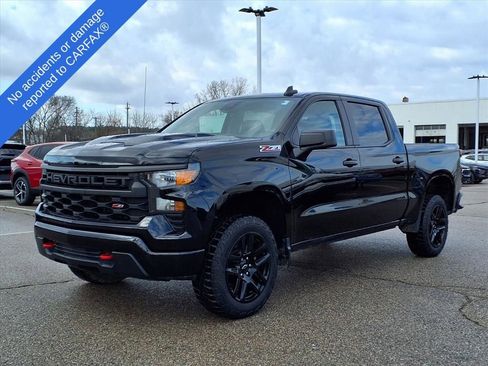 Used 2022 Chevrolet Silverado 1500 Custom Trail Boss w/ LPO, Dark Essentials Package image 1