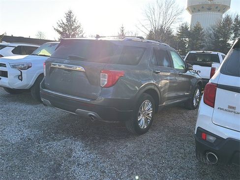 Used 2023 Ford Explorer Limited w/ Hybrid Equipment Group 310A image 3