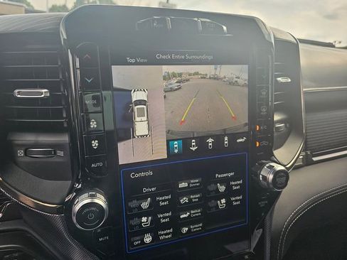 Used 2020 RAM 1500 Limited w/ Black Appearance Package AWD/4WD image 29