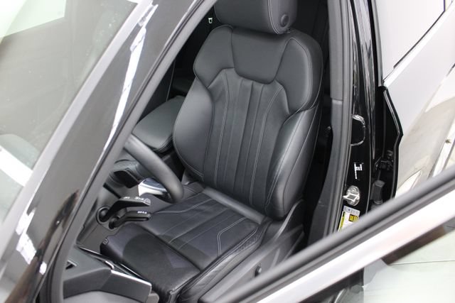 Used 2023 Audi Q5 2.0T Premium Plus w/ Premium Plus Package AWD/4WD image 35