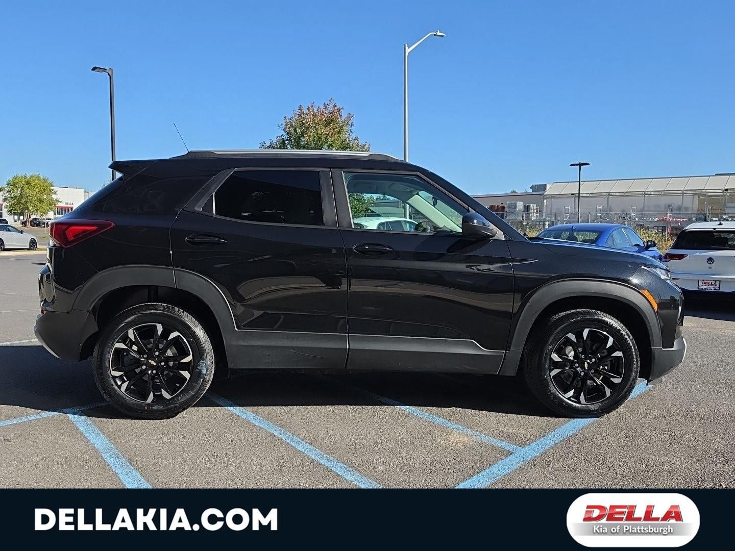 Used 2023 Chevrolet TrailBlazer LT w/ Driver Confidence Package AWD/4WD image 9