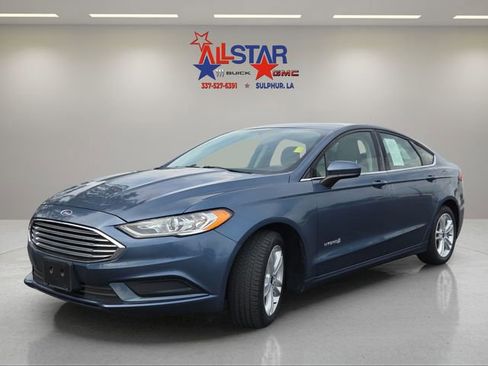 Used 2018 Ford Fusion S image 3