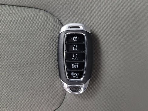 Used 2023 Hyundai Elantra SEL w/ Convenience Package image 32