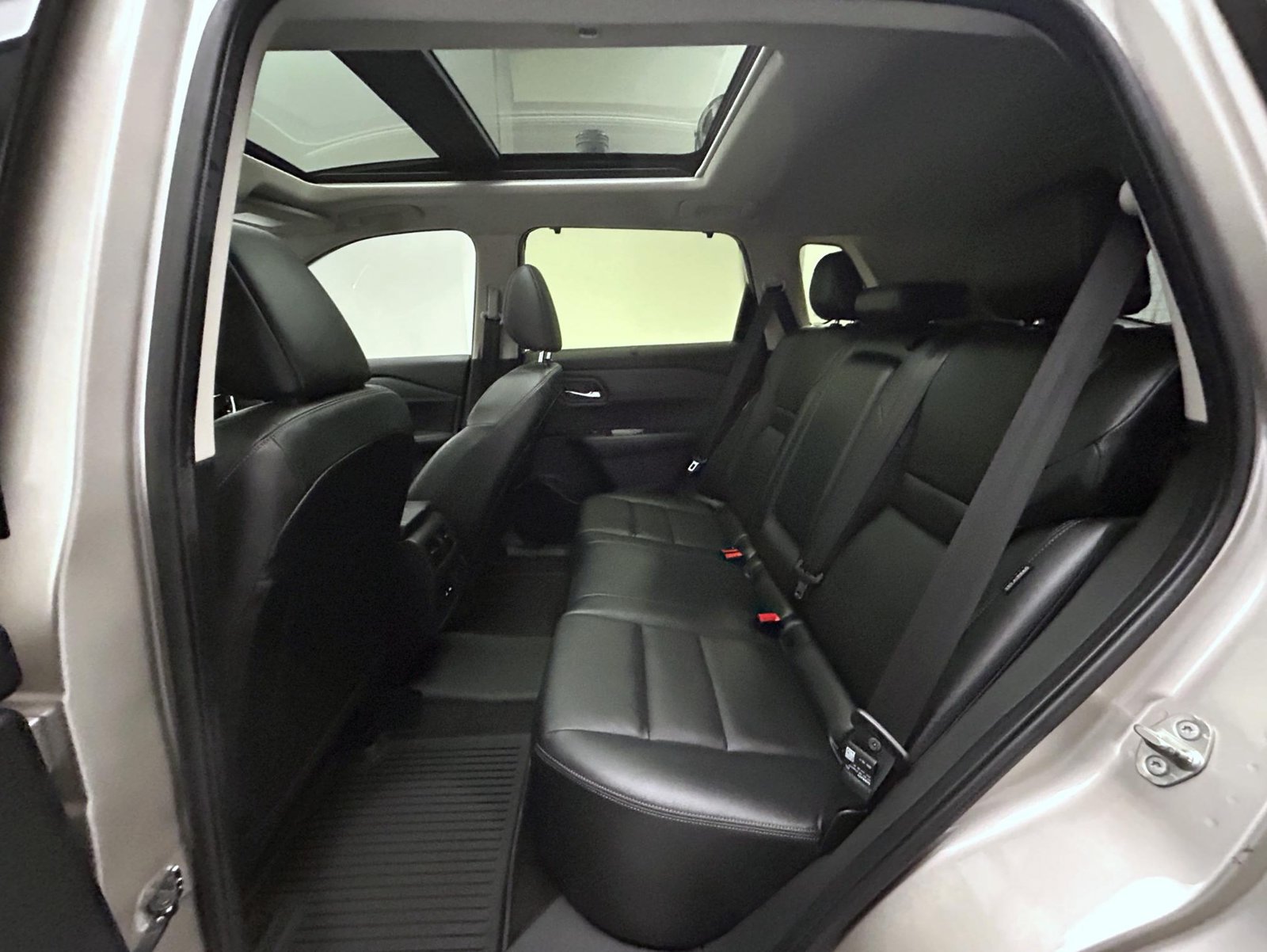 Used 2024 Nissan Rogue SL w/ SL Premium Package AWD/4WD image 19