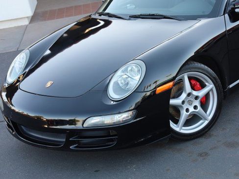 Used 2007 Porsche 911 Carrera RWD image 6