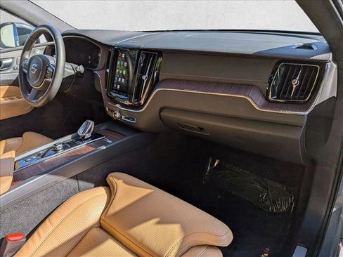 Certified 2023 Volvo XC60 T8 Ultimate image 22