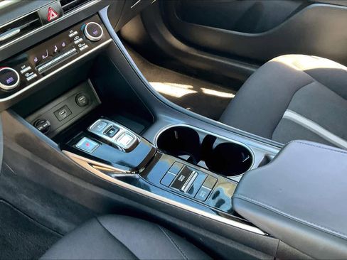 Used 2023 Hyundai Sonata SEL image 15