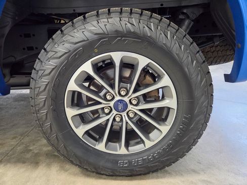 Used 2020 Ford F150 XLT w/ Equipment Group 302A Luxury AWD/4WD image 11