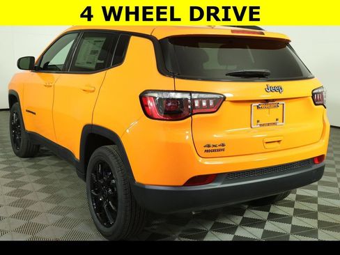 New 2026 Jeep Compass Latitude image 6