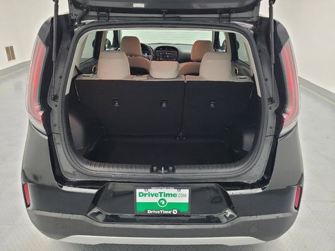 Used 2023 Kia Soul LX w/ LX Technology Package FWD image 29
