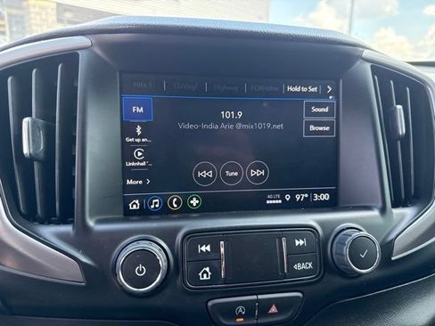 Used 2023 GMC Terrain AT4 AWD/4WD image 10