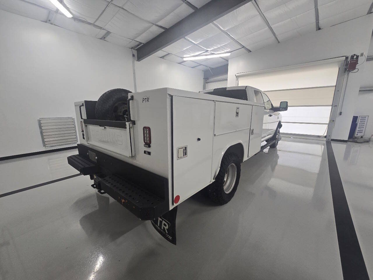 Used 2024 RAM 3500 Tradesman w/ Max Tow Package AWD/4WD image 10