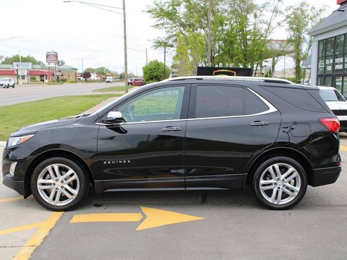 Used 2018 Chevrolet Equinox Premier image 6